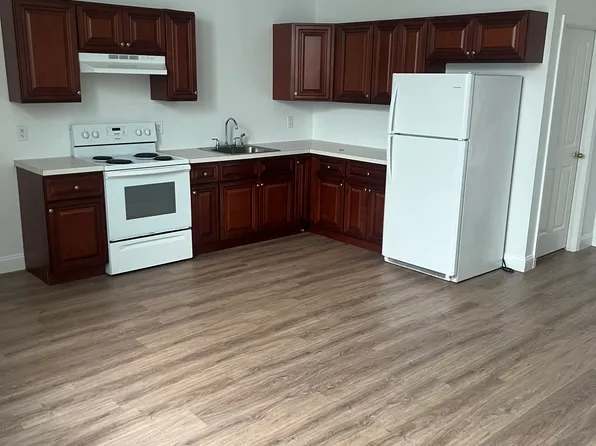 658 Main St, Slatington, PA 18080