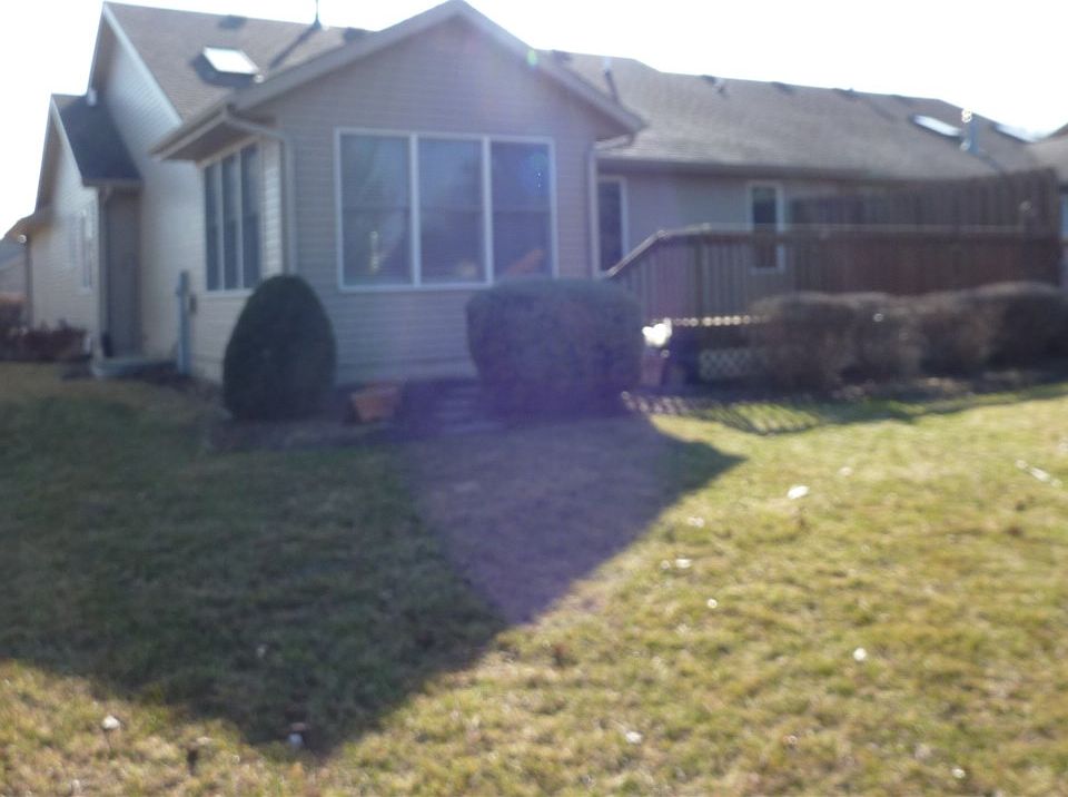 2nd image of 320 Country Club Ct