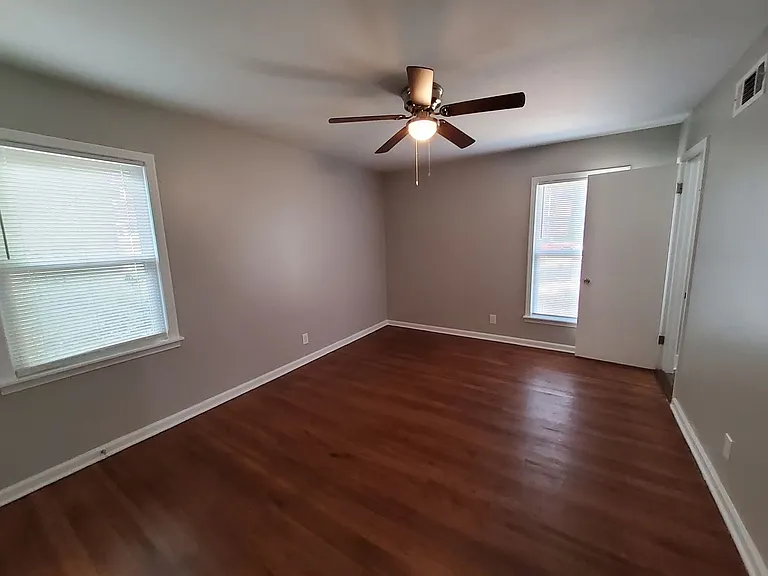 3370 Powers Rd — Photo 9