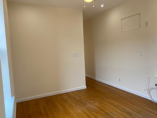 2nd image of 77 2nd Ave APT 1E
