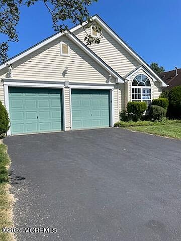 1st image of 2560 Brenton Lane