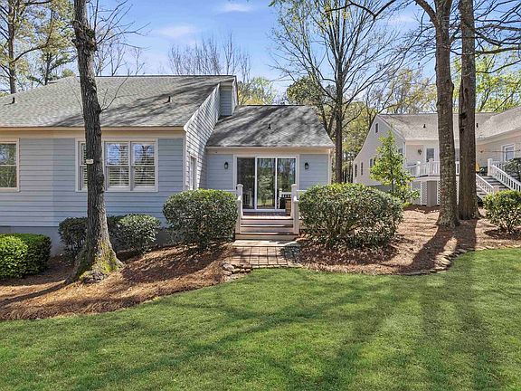 4th image of 208 Beech Haven Ln