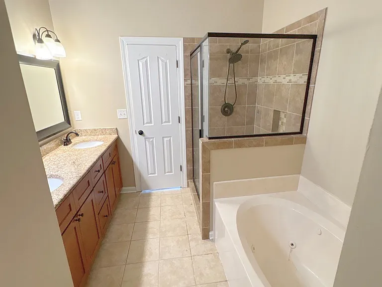 9456 Club Walk Ct — Photo 11