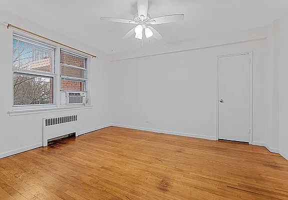 5th image of 2711 Henry Hudson Pkwy W APT 5B