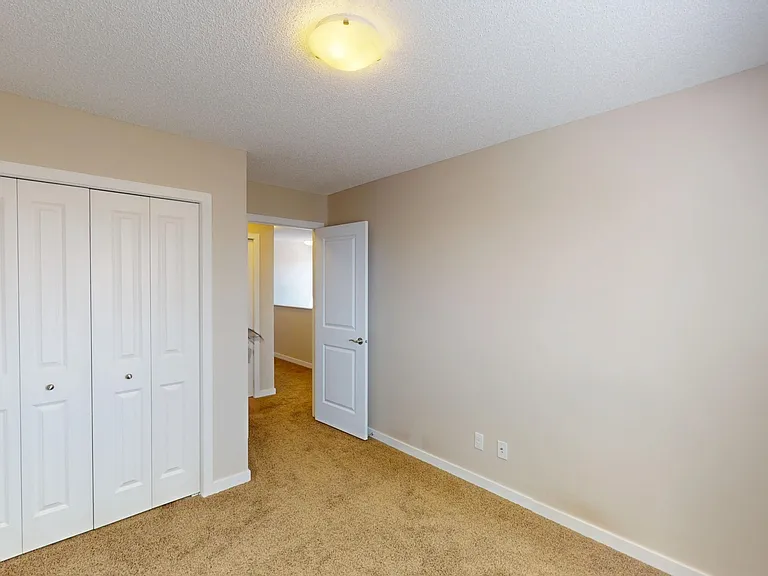 338 River Heights Cres — Photo 10
