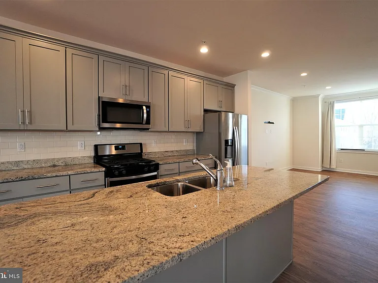 6 Manchester Dr — Photo 10