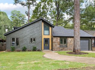 635 S Deerfield Dr, Canton, MS 39046
