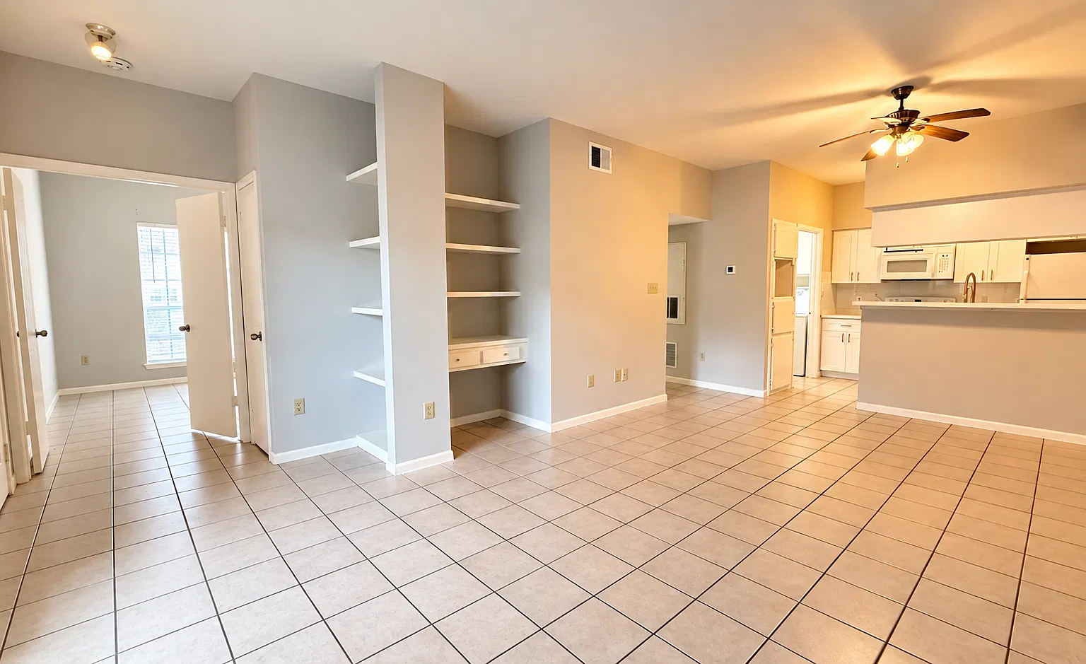 2 bed, 841 sqft, $1,250 — Photo 1
