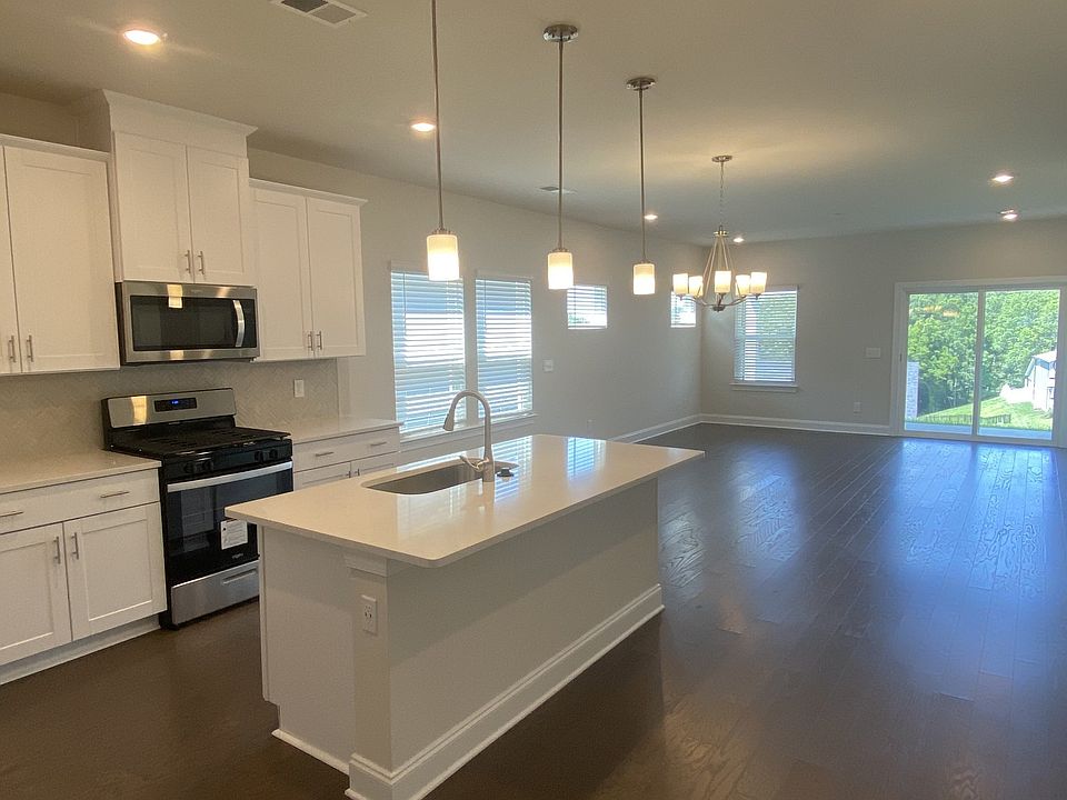 1215 Tucker Dr Lebanon TN Zillow