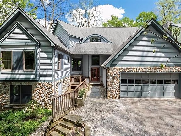 5th image of 623 Turner Park Ct