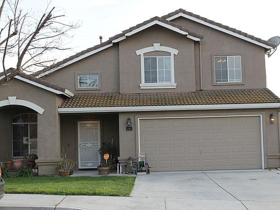 4th image of 2215 Highland Dr