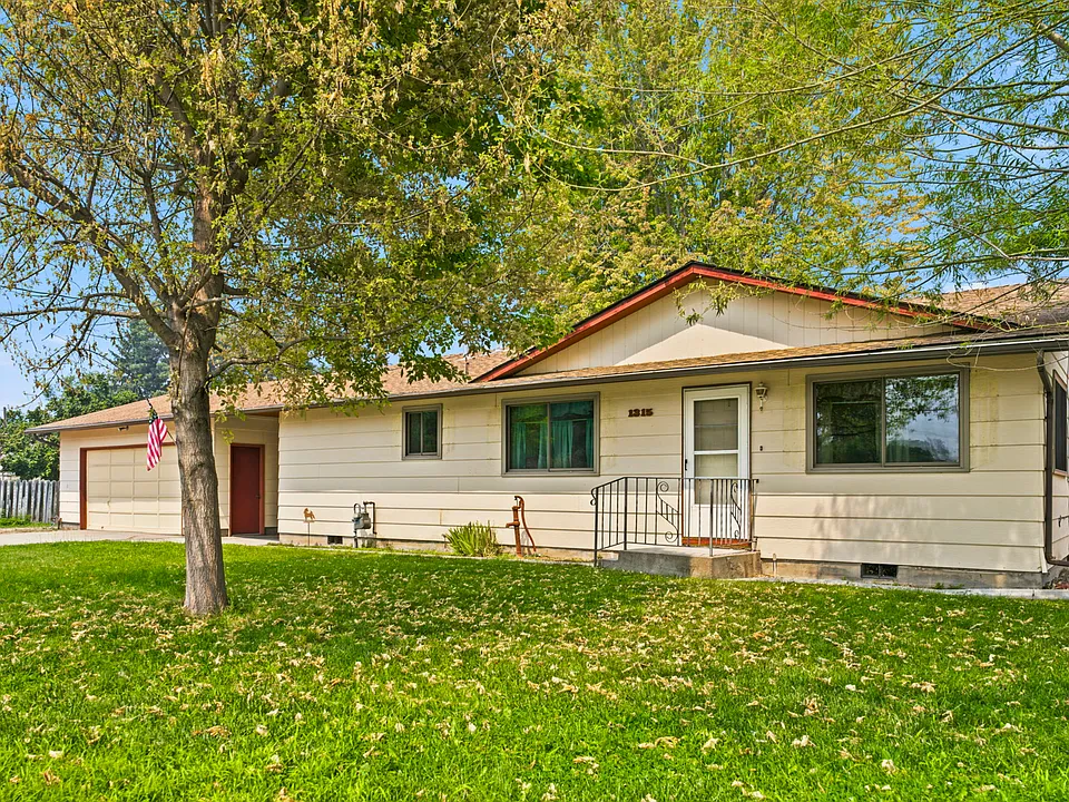 1315 7th Ave N