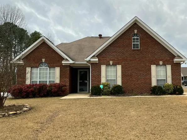 5669 Heather Ln, Birmingham, AL 35235