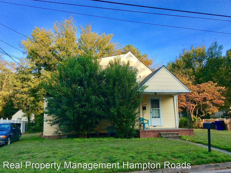 1st image of 20 Roberts Ct E APT 2