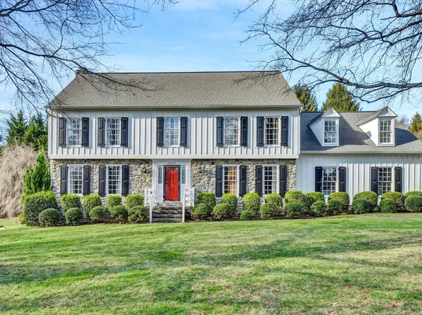 6007 Trinity Ct, Roanoke, VA 24018