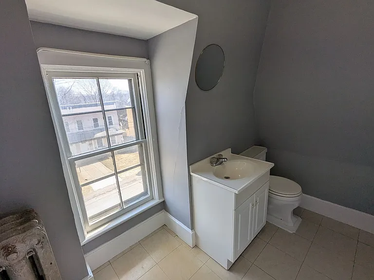 31 Central Ave — Photo 33