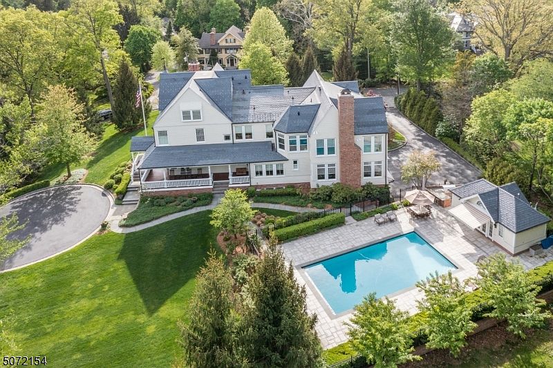 25 Wells Ln Short Hills Nj 07078 Mls 3712940 Zillow