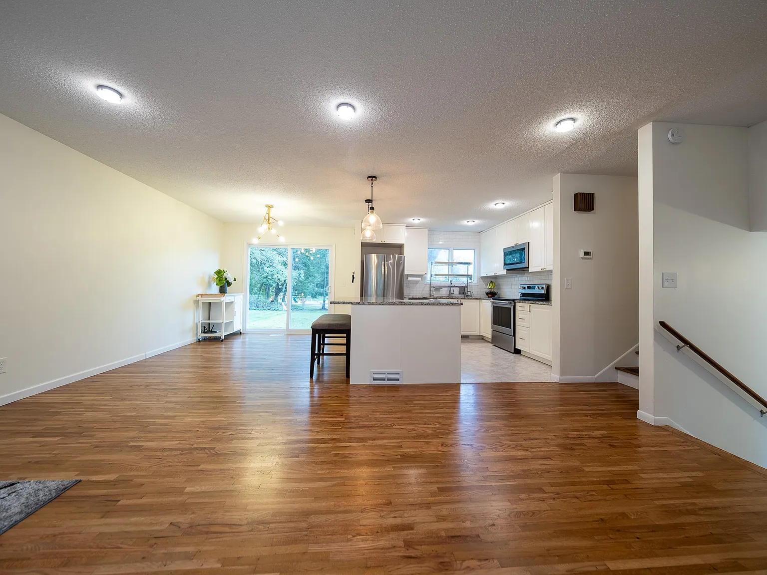 131st Street Court West, Apple Valley (6359) JP JS1 - 1 — Photo 4