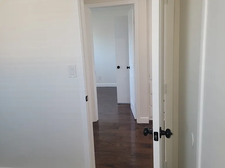 225 S Madison Ave #8 — Photo 6