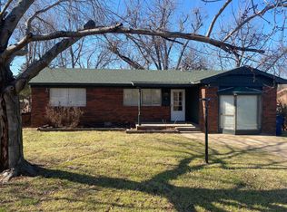 14 Shannon Dr, Chickasha, OK 73018