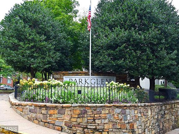 2nd image of 810 S Arlington Mill Dr #8-202