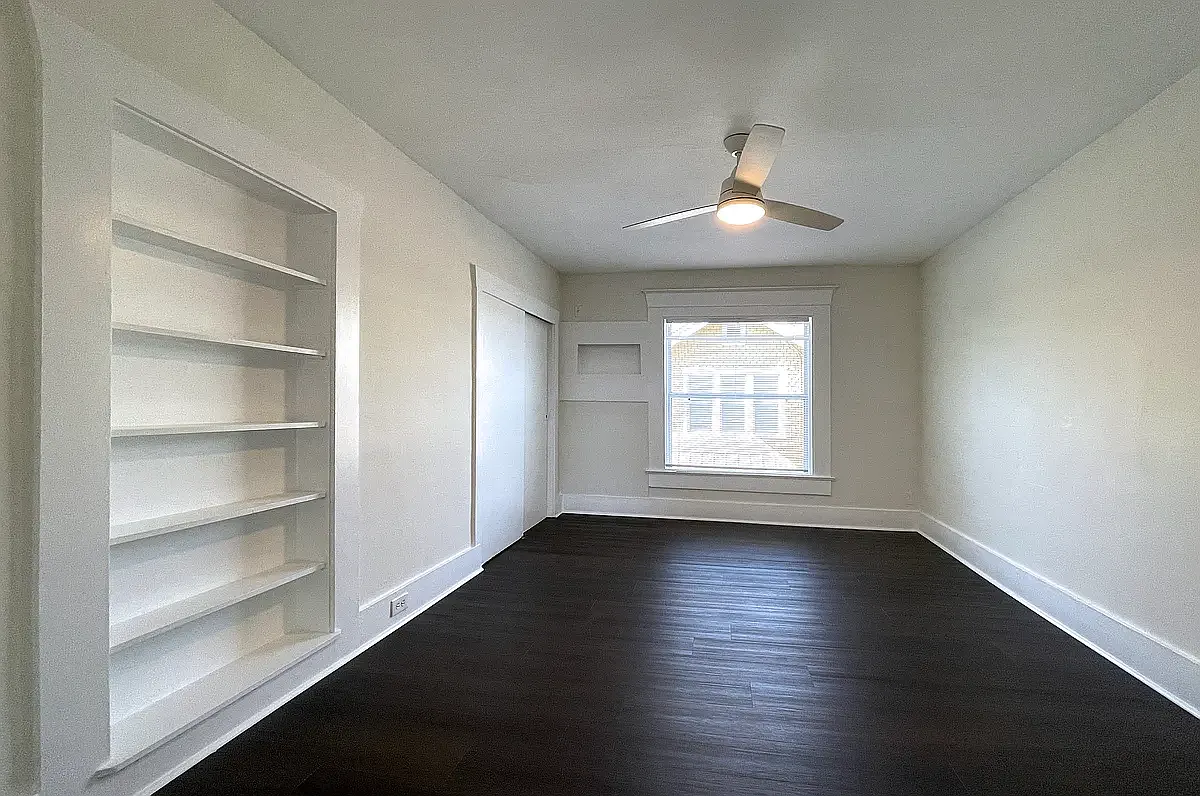 2 bed, 950 sqft, $2,250 — Photo 2