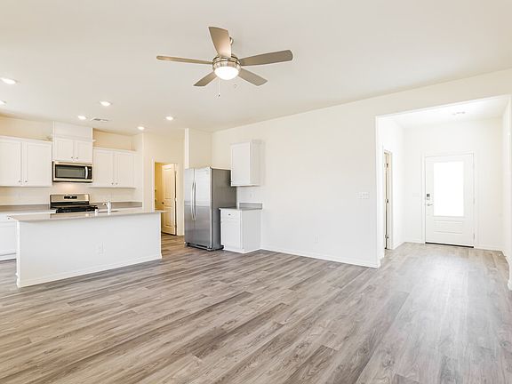 5th image of 1701 Desert Path Ave