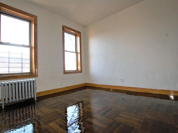 5th image of 3524 Hull Ave APT 5D