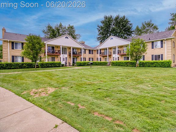 3rd image of 11845 Ina Dr