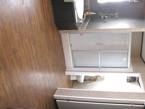 3rd image of 2619 Sw410