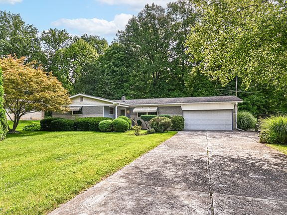 4th image of 6329 Wood Knoll Ln