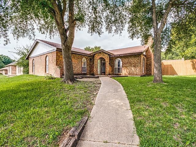 1st image of 735 Forest Ln