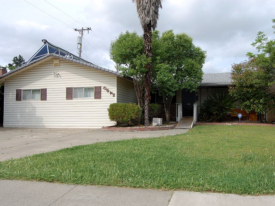 1st image of 3542 Rosemont Dr