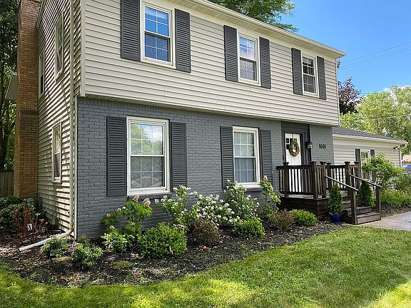 3rd image of 1681 Radcliff Ave SE