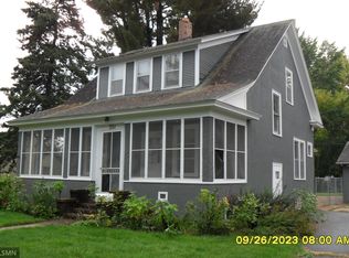 331 6th Ave SW, Cambridge, MN 55008