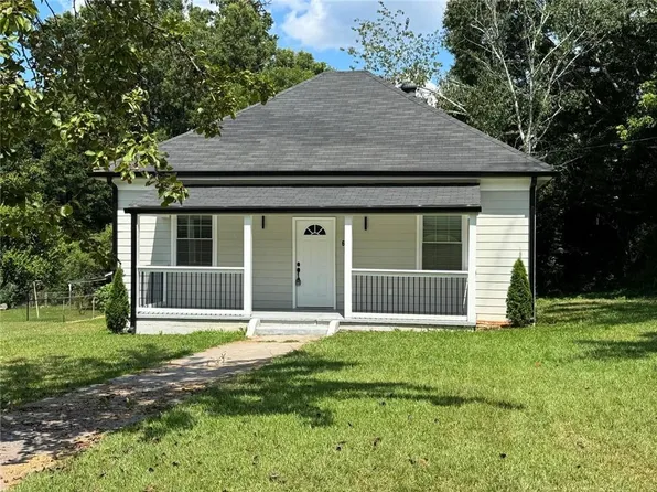 69 4th St, Griffin, GA 30223