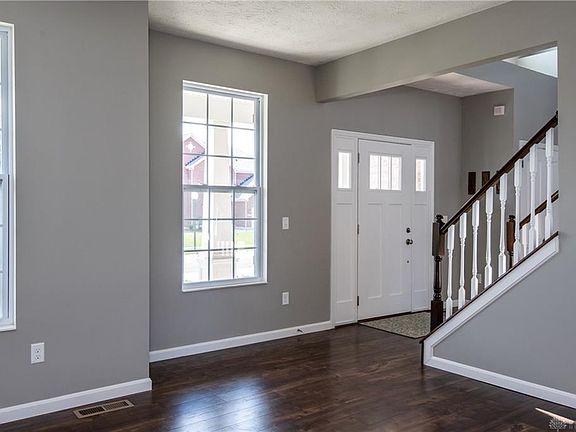 5th image of 4137 Bulrush St