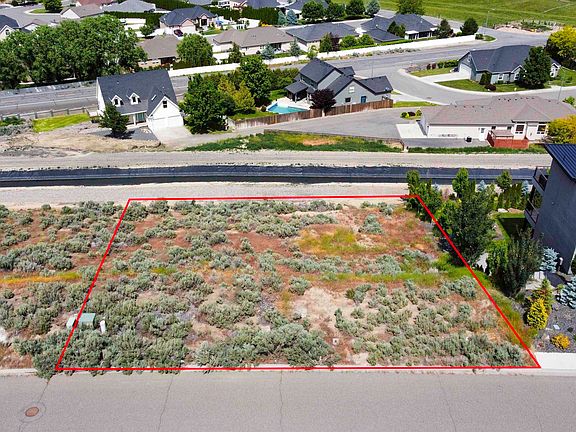 3rd image of 5320 Hershey Ln