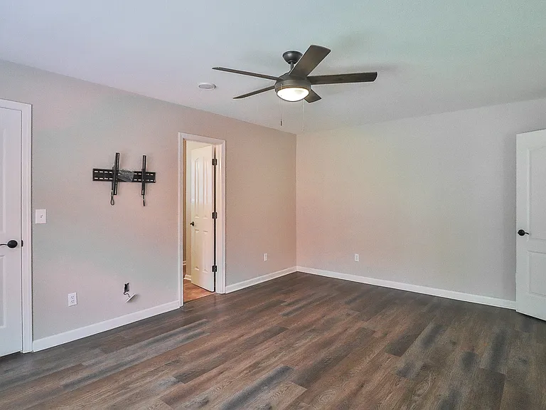 1914 Sandbrook Dr — Photo 22