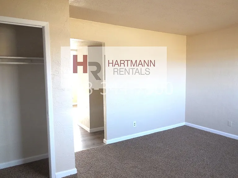34 Marcia Ct — Photo 4