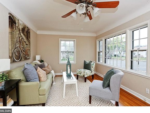 5th image of 557 6th Ave S