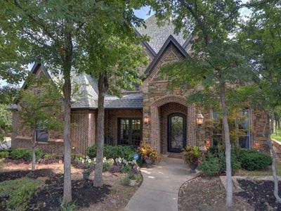 553 Round Hollow Ln, Southlake, TX, 76092