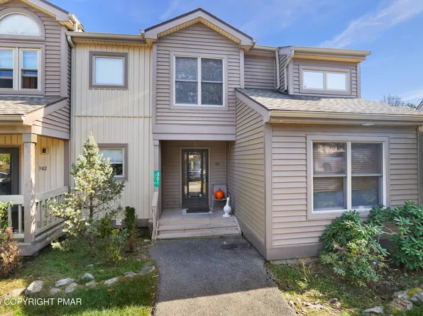 301 Northslope Ii Rd, East Stroudsburg, PA 18302