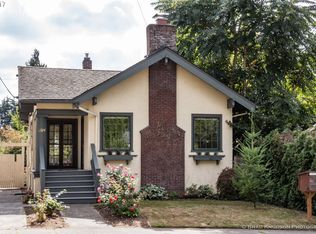 2924 NE Fremont St, Portland, OR 97212