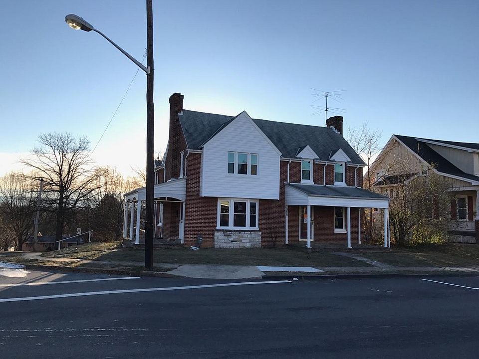 1st image of 958 Mulberry Ave