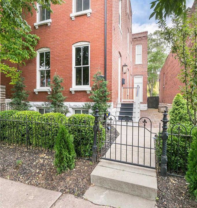 1st image of 3454 Iowa Ave