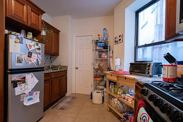 Rented by KYLM, LLC | media 9