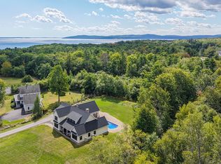 12 Banks Ter, Searsport, ME 04974