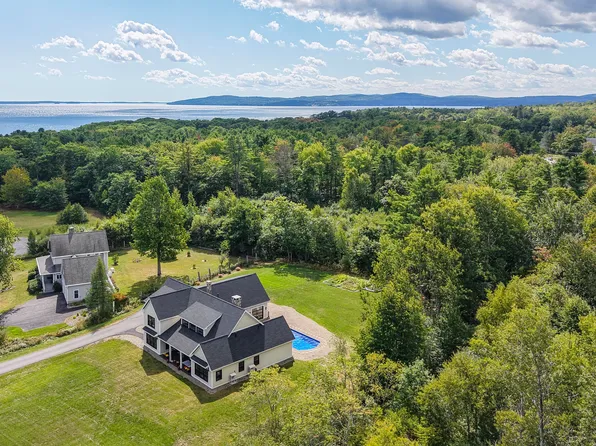 12 Banks Terrace, Searsport, ME 04974
