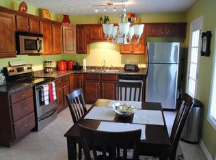 98 Saddlebrook Dr, Senoia, GA 30276